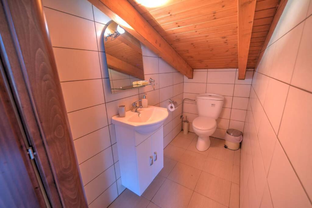 Zoe'S Apartments Nea Iraklitsa Luaran gambar