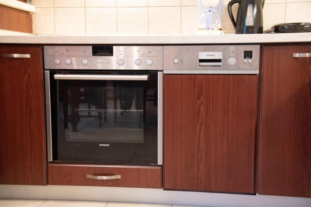 Zoe'S Apartments Nea Iraklitsa Luaran gambar